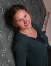 Dr. Chloé Perin