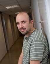 Dr. Zemer Kosloff